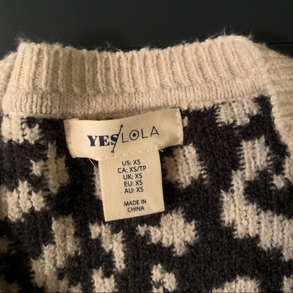 Cheetah Print Sweater NWT - Picture 3 of 4